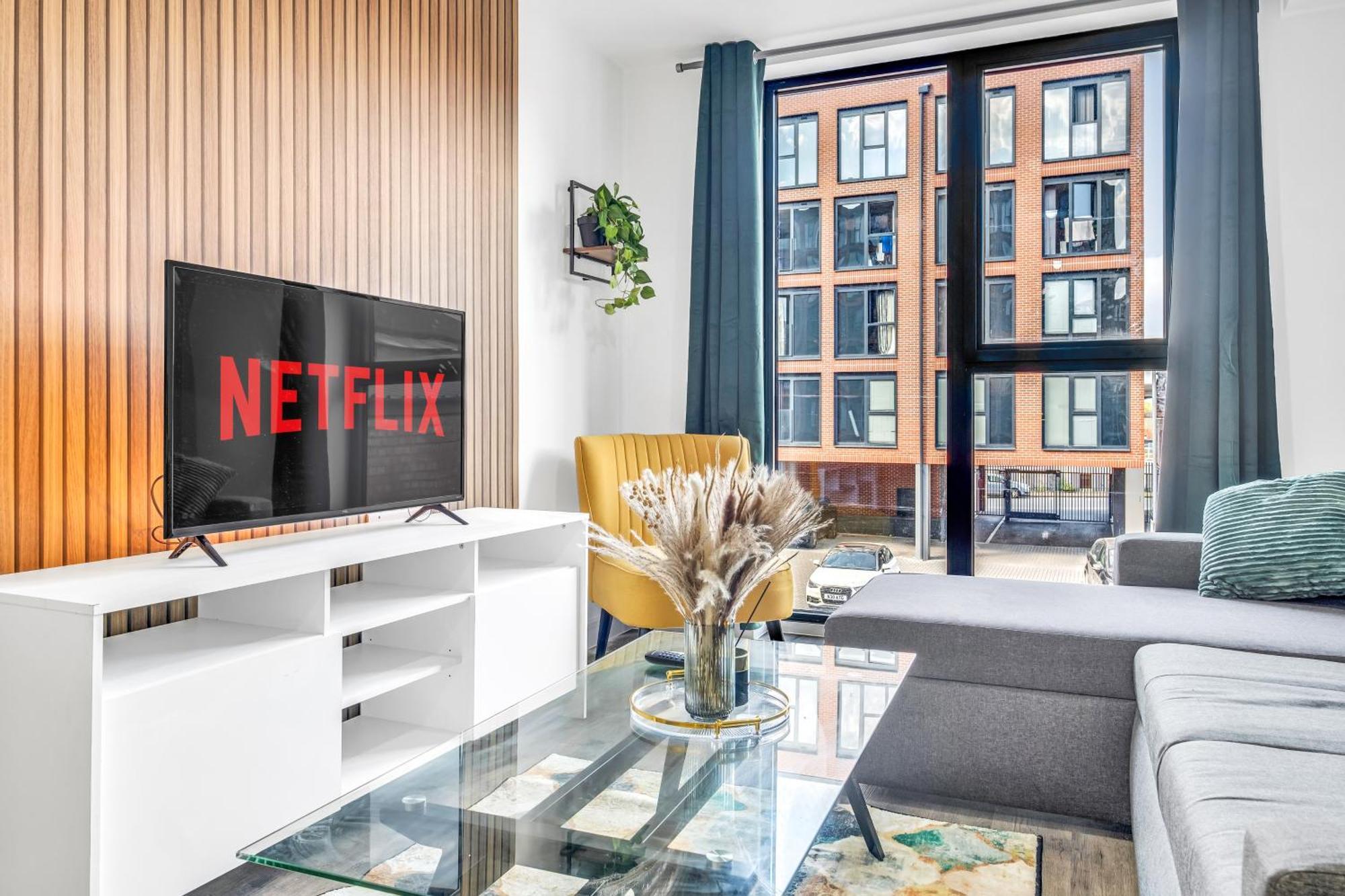 City Centre Emerald Escape - Sleeps-6, 2Beds & 2Baths , Netflix , Free Internet Birmingham Eksteriør billede